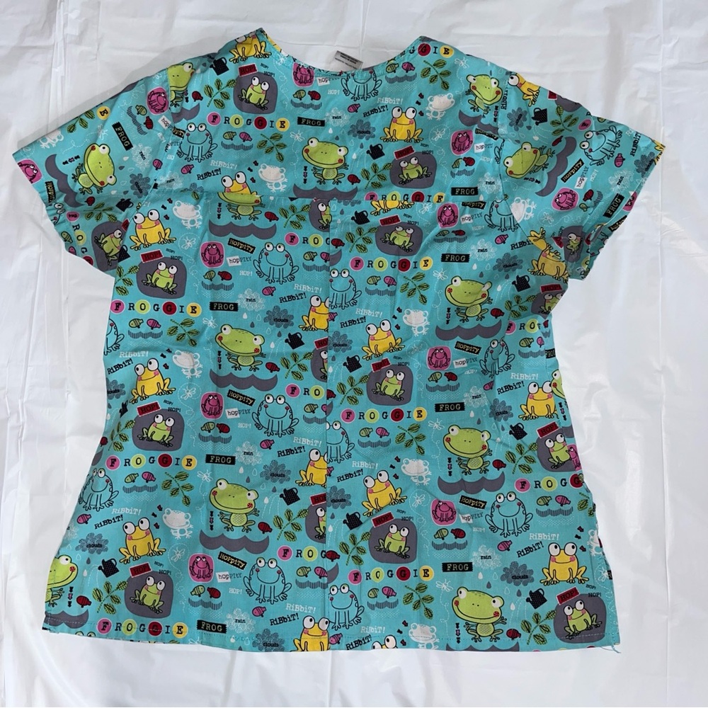 Woman’s Scrub Top M - Picture 3 of 3